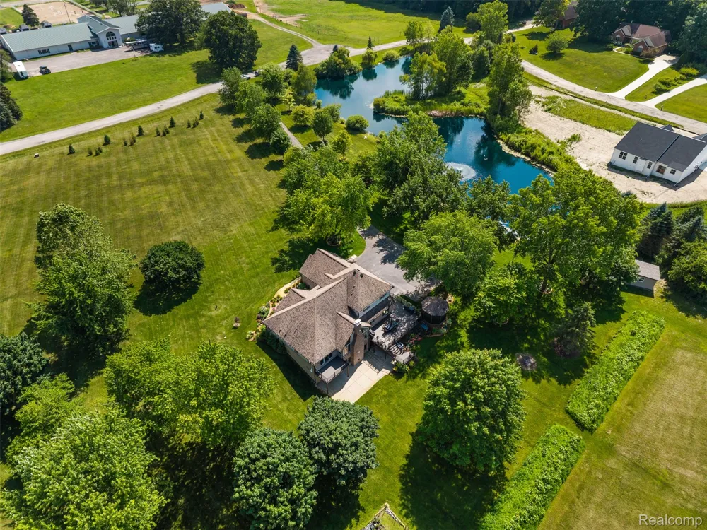 55550 Lee Road Lyon Charter Township, MI 48165