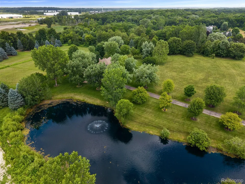 55550 Lee Road Lyon Charter Township, MI 48165