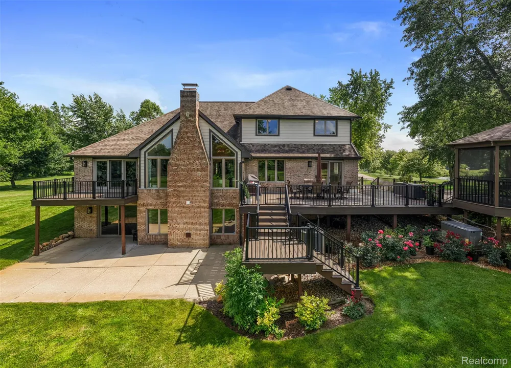 55550 Lee Road Lyon Charter Township, MI 48165