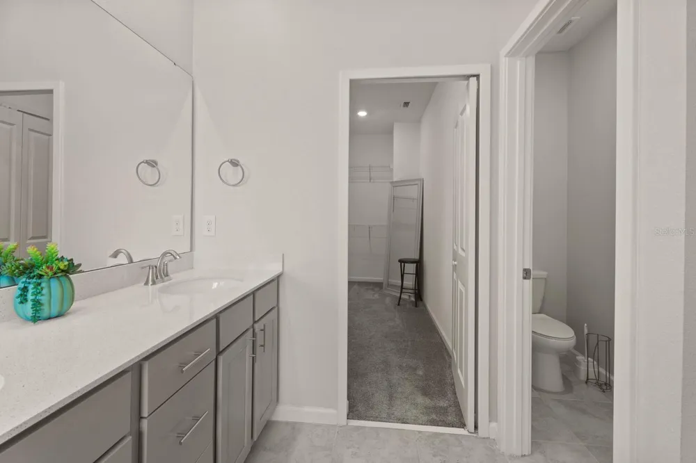 9174 TECUMSEH DRIVE Orlando, FL 32825
