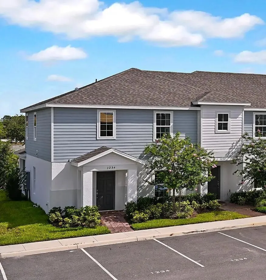 1026 SAND TORCH CIRCLE Davenport, FL 33837