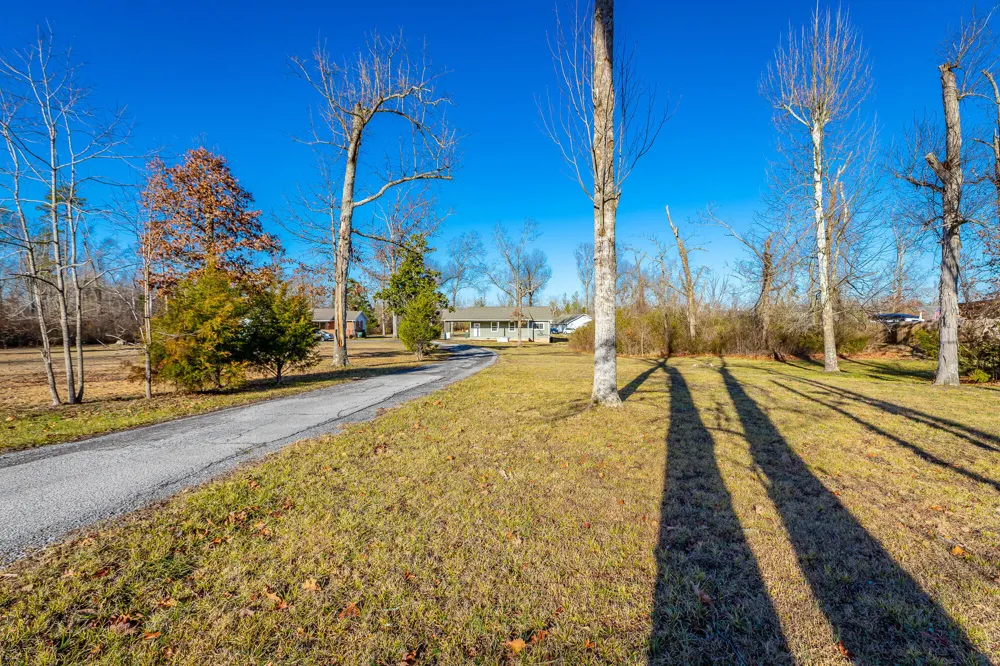 1819 Jenkins Road Chattanooga, TN 37421