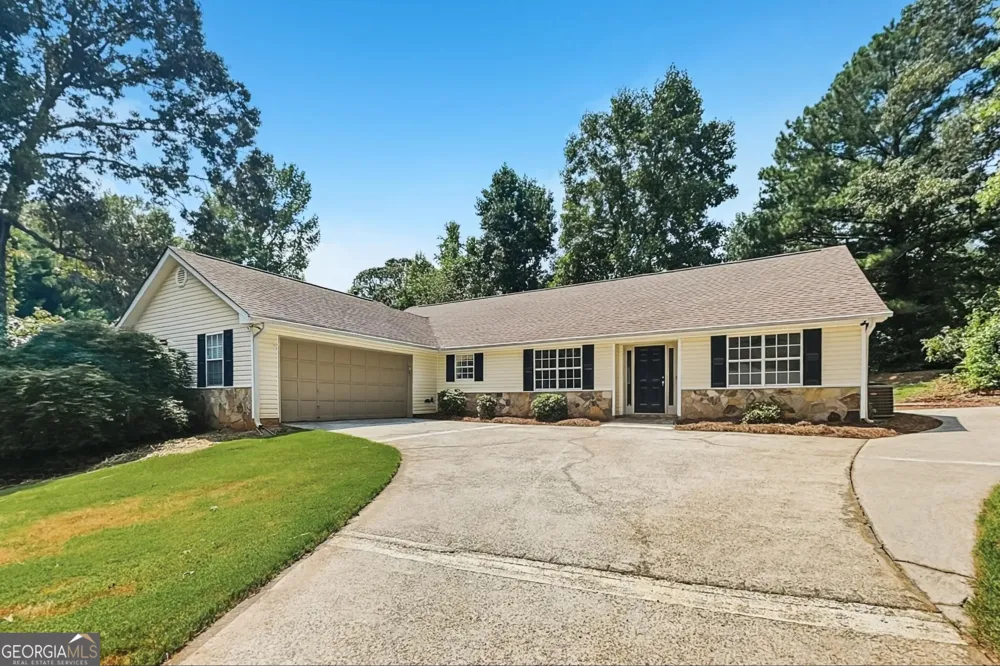 132 Edwards WAY Stockbridge, GA 30281