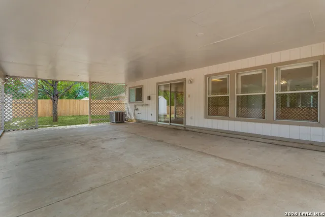 5003 ELK CRK San Antonio, TX 78251
