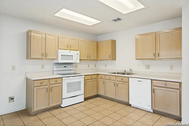 5003 ELK CRK San Antonio, TX 78251