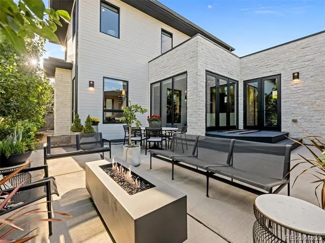 2110 S Cook Street Denver, CO 80210