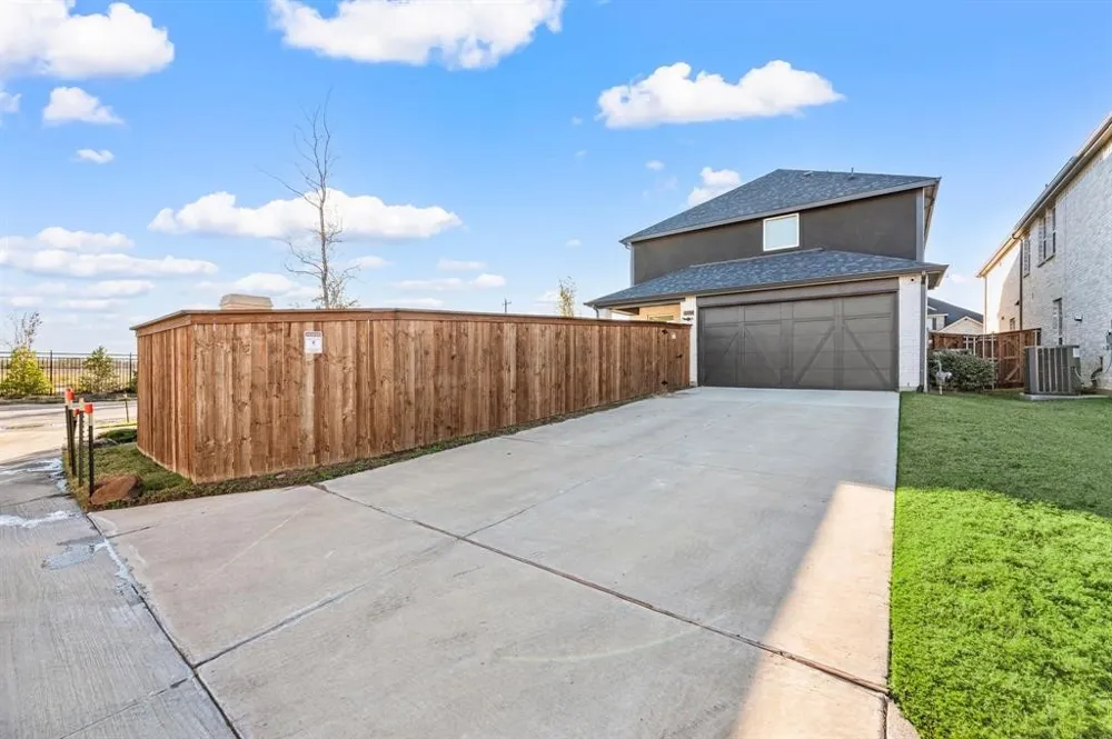 2856 Chester Drive Celina, TX 75009