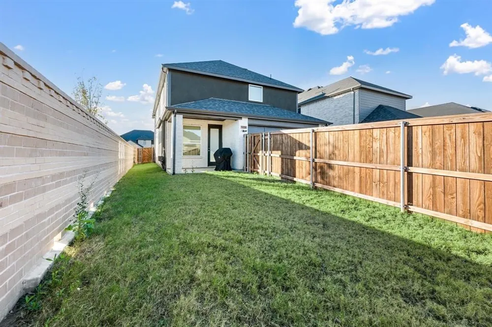 2856 Chester Drive Celina, TX 75009
