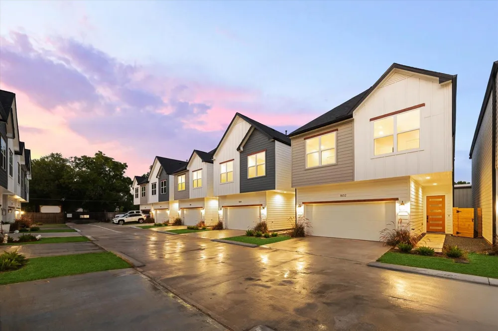 1834 W Tidwell Road Houston, TX 77091