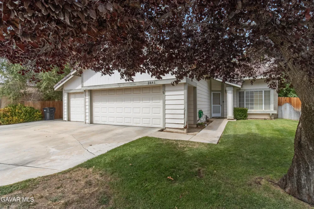 2641 Peaceful Way Lancaster, CA 93535