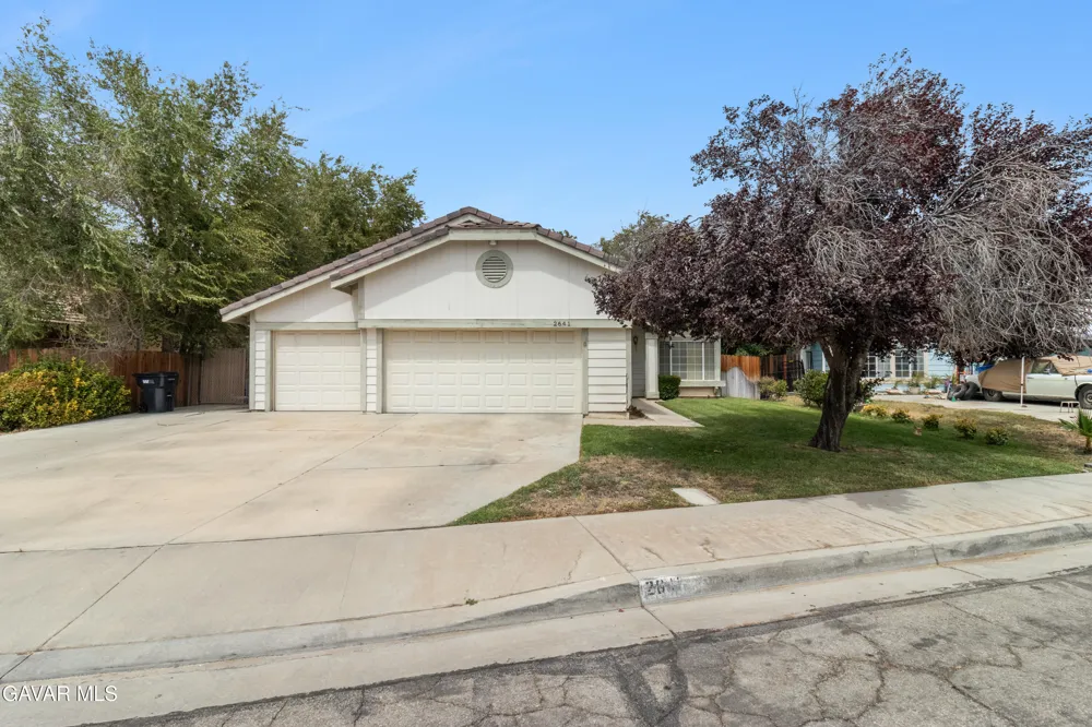 2641 Peaceful Way Lancaster, CA 93535