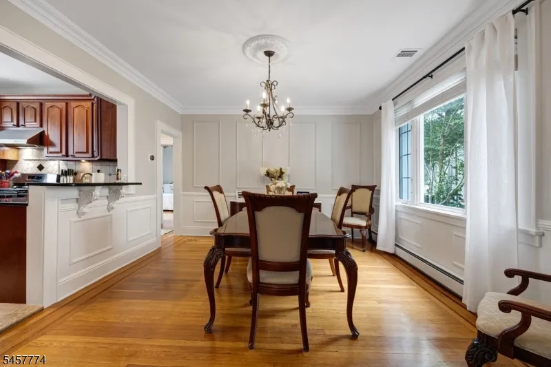 84 Vanderburgh Ave Rutherford, NJ 07070