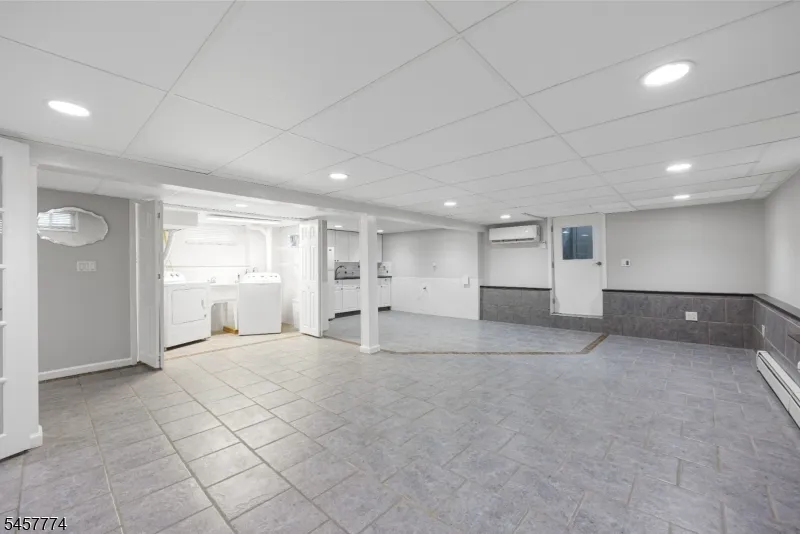 84 Vanderburgh Ave Rutherford, NJ 07070
