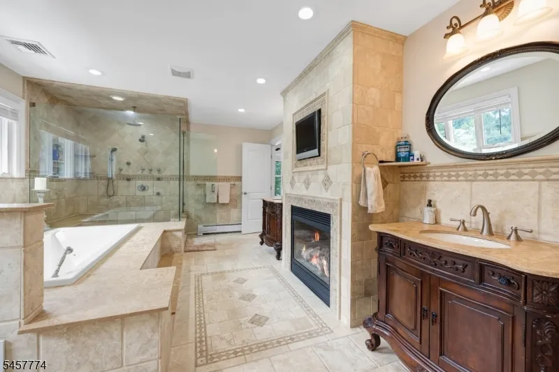 84 Vanderburgh Ave Rutherford, NJ 07070