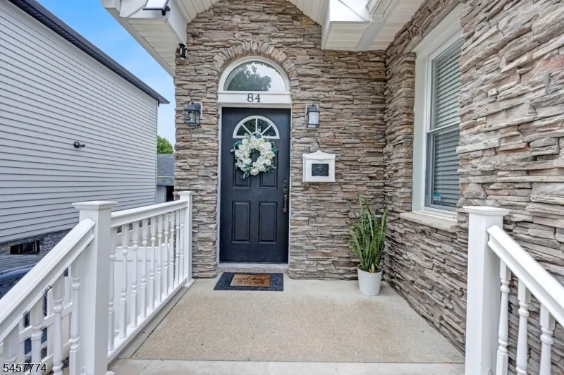 84 Vanderburgh Ave Rutherford, NJ 07070