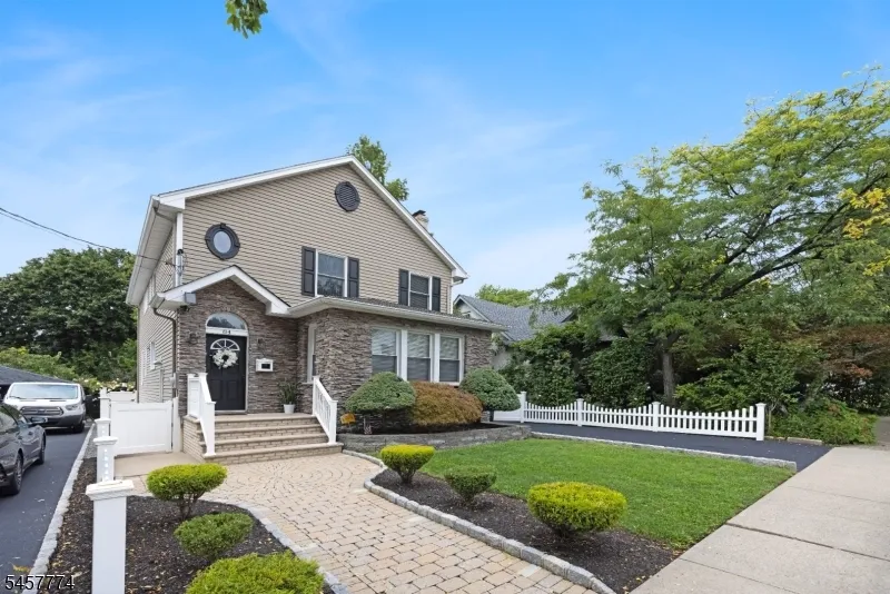 84 Vanderburgh Ave Rutherford, NJ 07070