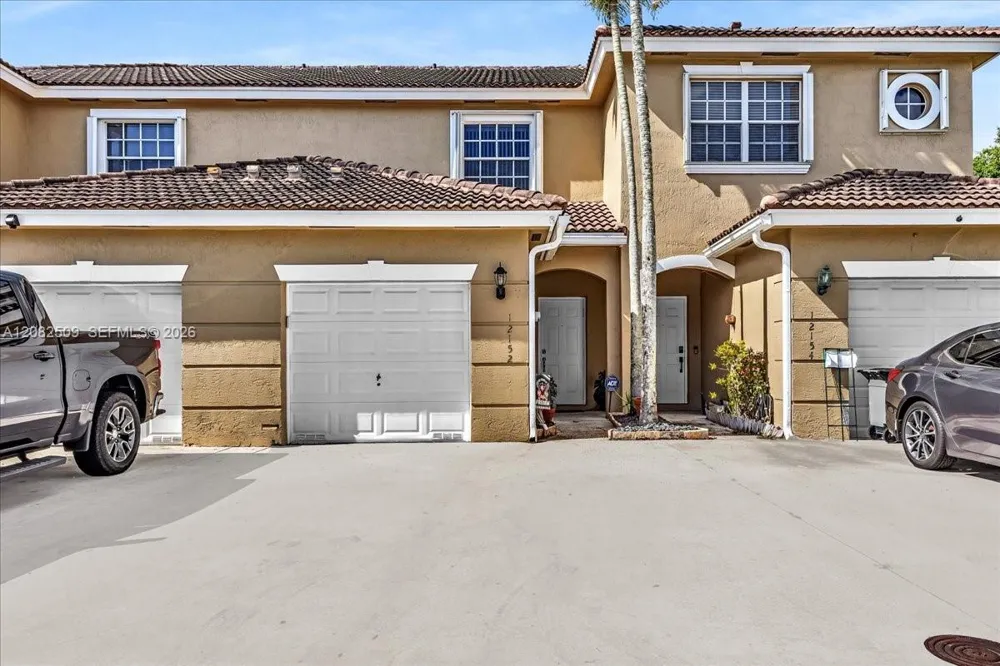 12152 SW 4th St Pembroke Pines, FL 33025
