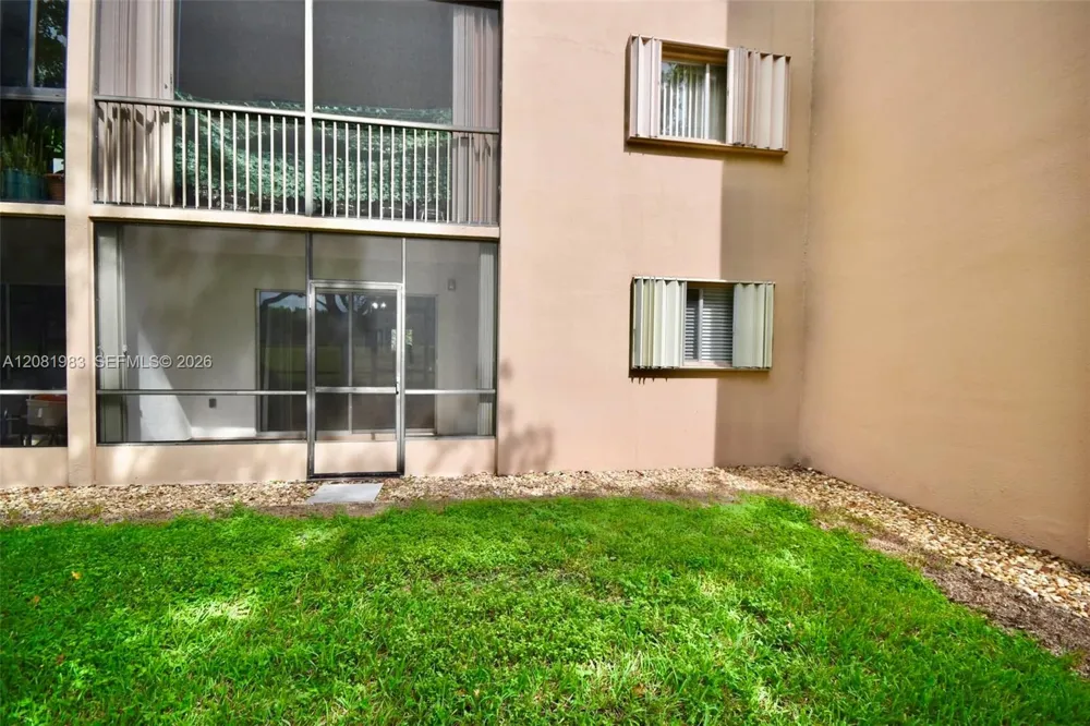 1650 SW 124th Ter #102D Pembroke Pines, FL 33027
