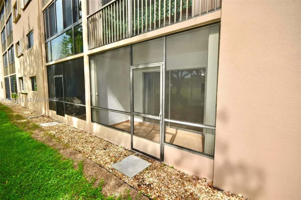 1650 SW 124th Ter #102D Pembroke Pines, FL 33027