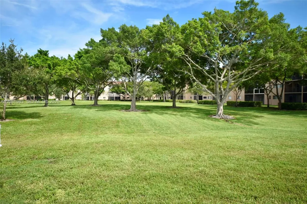 1650 SW 124th Ter #102D Pembroke Pines, FL 33027