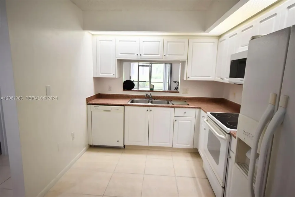 1650 SW 124th Ter #102D Pembroke Pines, FL 33027