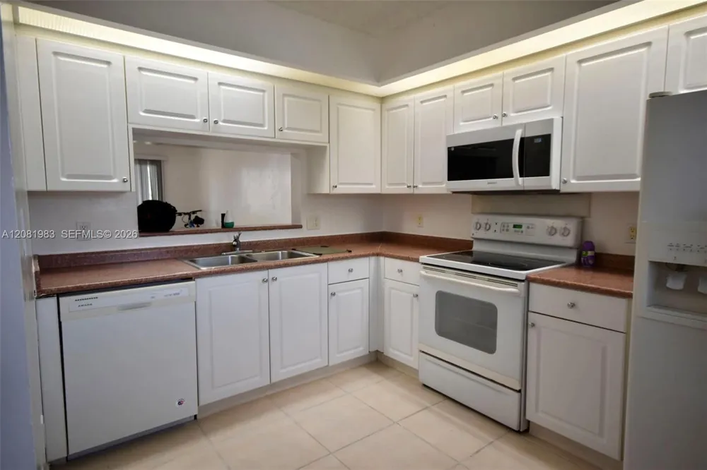 1650 SW 124th Ter #102D Pembroke Pines, FL 33027