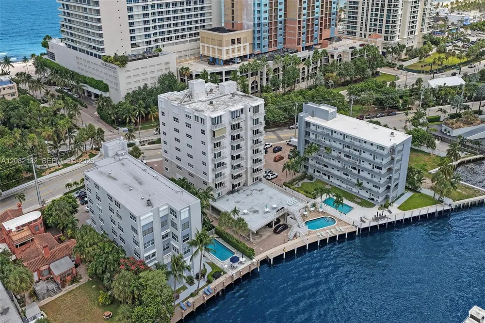 95 Birch Rd #301 Fort Lauderdale, FL 33304