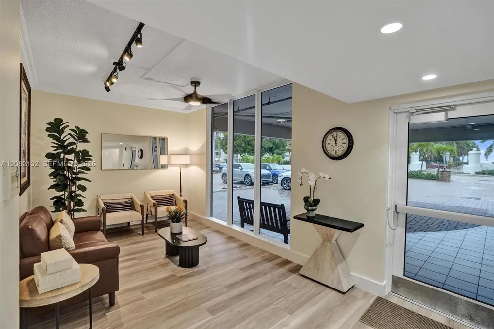 95 Birch Rd #301 Fort Lauderdale, FL 33304