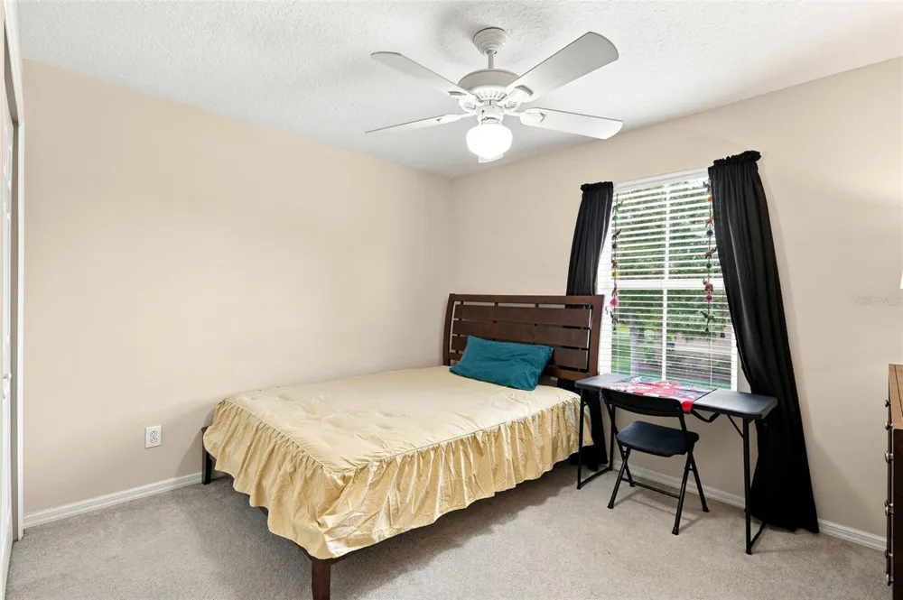 1360 LONG OAK WAY Sanford, FL 32771
