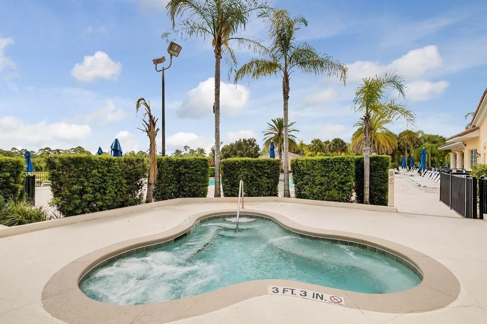 2820 OAKWATER DRIVE Kissimmee, FL 34747