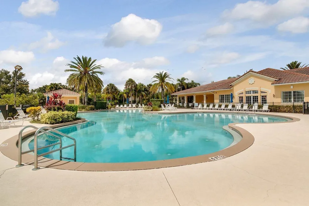 2820 OAKWATER DRIVE Kissimmee, FL 34747