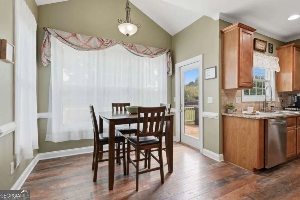 8205 Applewood CT Gainesville, GA 30506