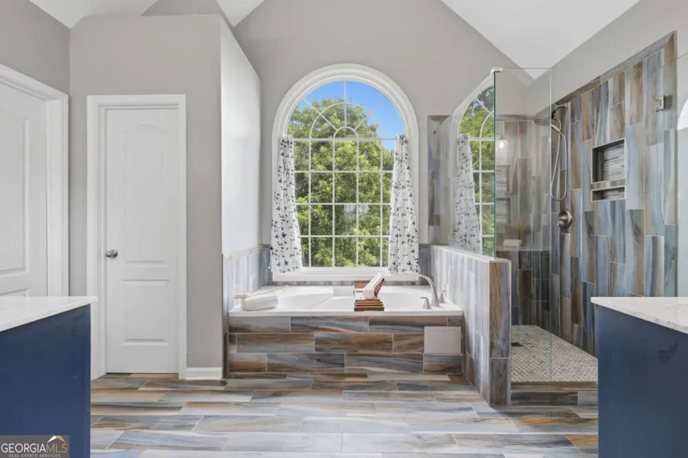 8205 Applewood CT Gainesville, GA 30506