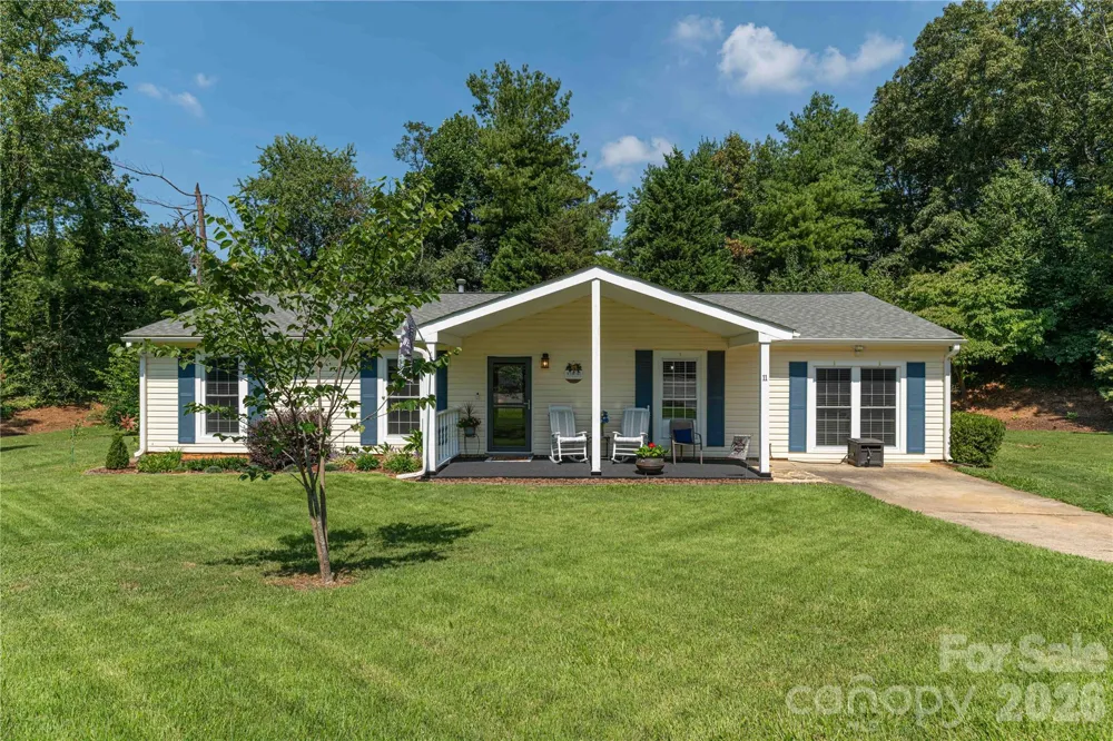 11 Crandon Court Asheville, NC 28804