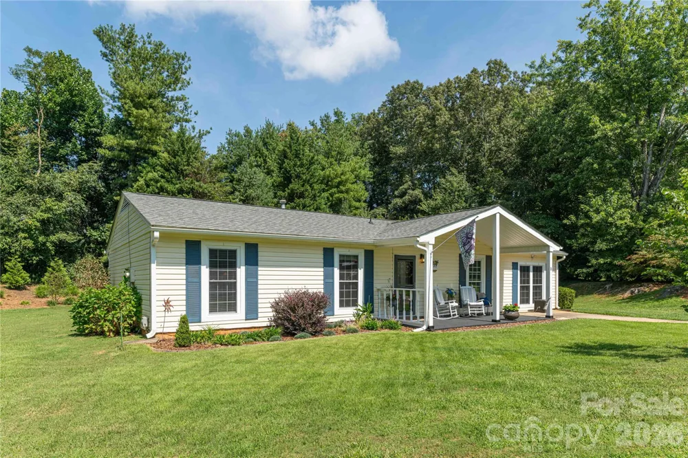 11 Crandon Court Asheville, NC 28804