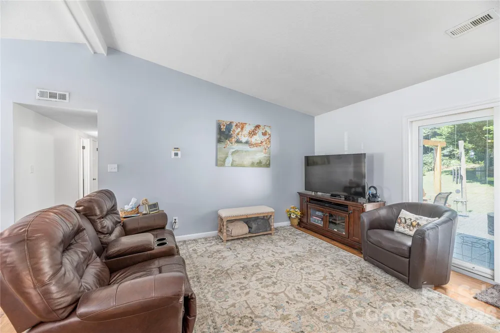 11 Crandon Court Asheville, NC 28804