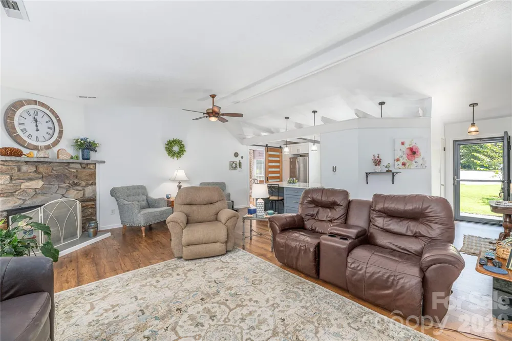 11 Crandon Court Asheville, NC 28804