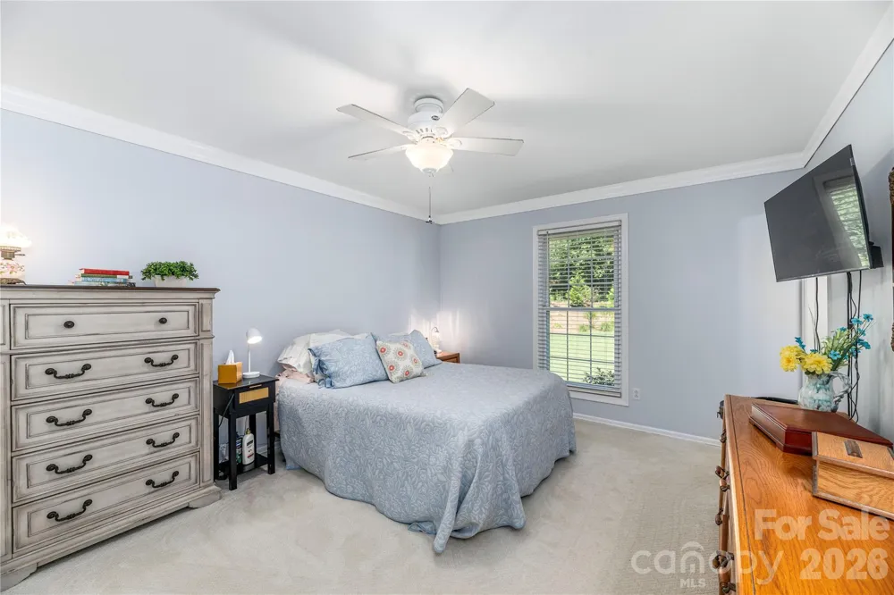 11 Crandon Court Asheville, NC 28804