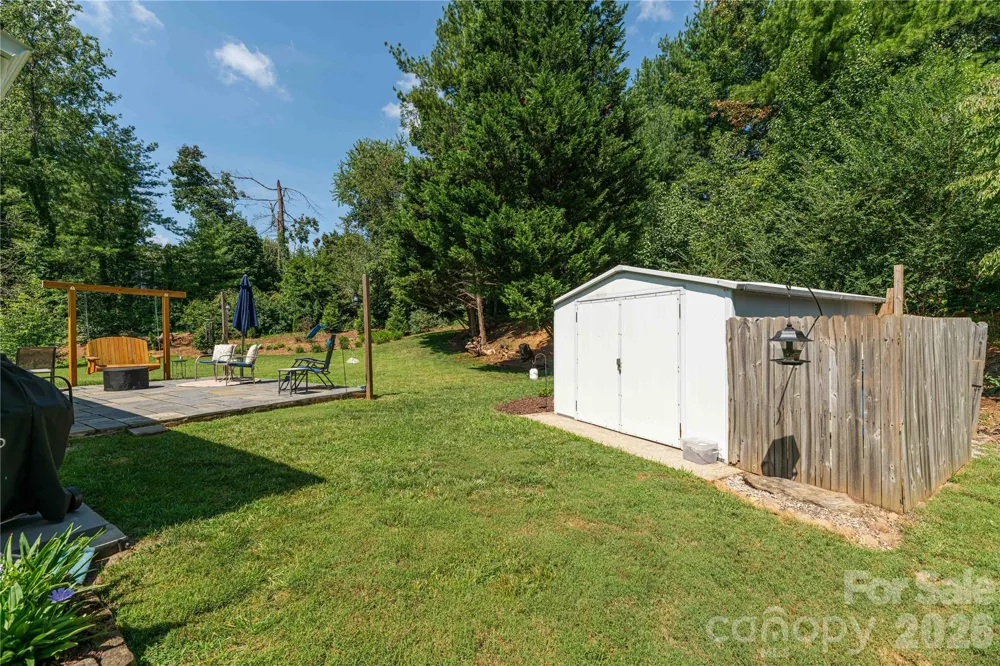 11 Crandon Court Asheville, NC 28804