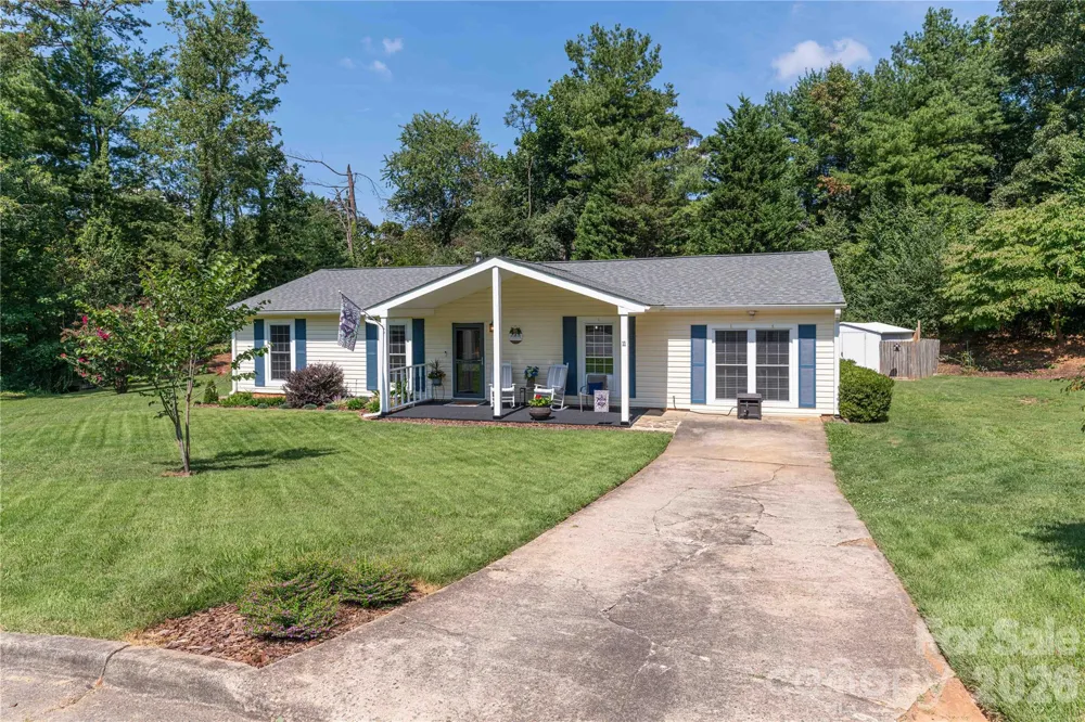 11 Crandon Court Asheville, NC 28804