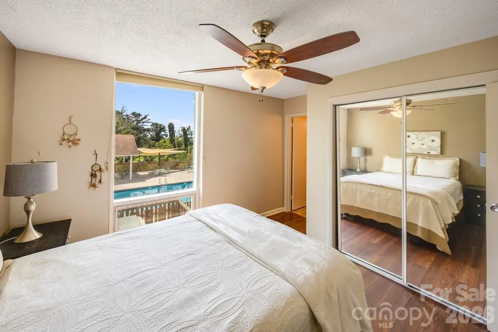 647 Town Mountain Road #211 Asheville, NC 28804
