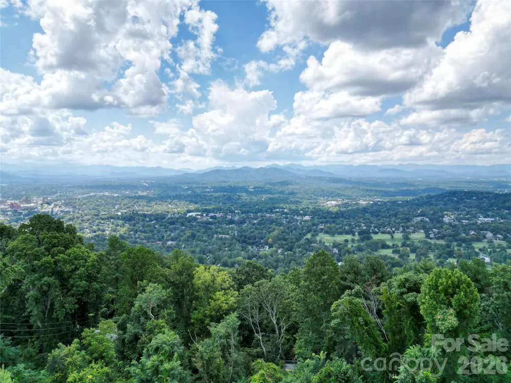 647 Town Mountain Road #211 Asheville, NC 28804
