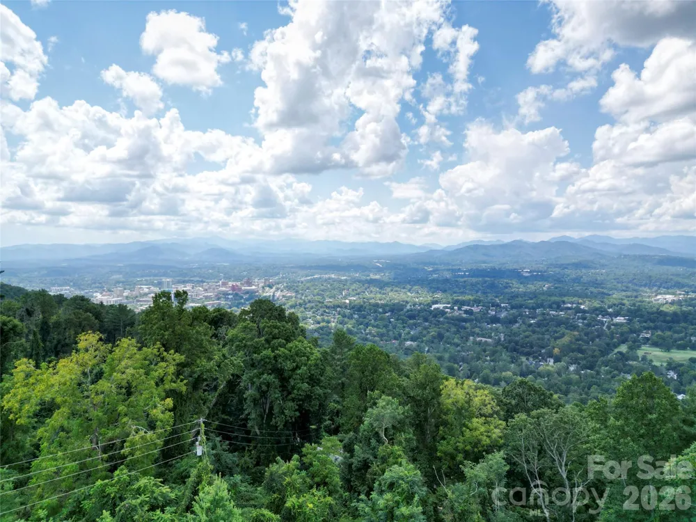 647 Town Mountain Road #211 Asheville, NC 28804