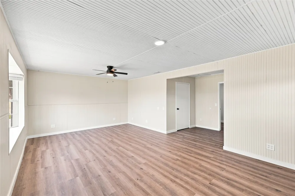1329 County Road 3357 Saltillo, TX 75478