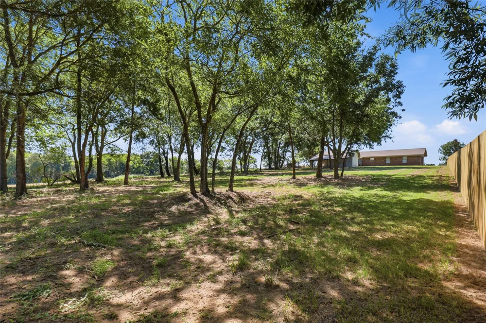 1329 County Road 3357 Saltillo, TX 75478