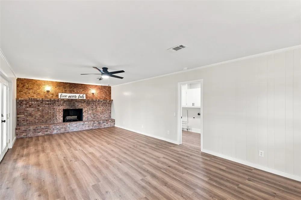 1329 County Road 3357 Saltillo, TX 75478