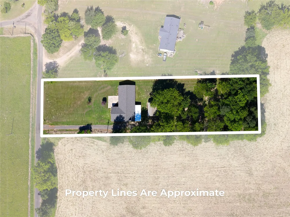 1329 County Road 3357 Saltillo, TX 75478