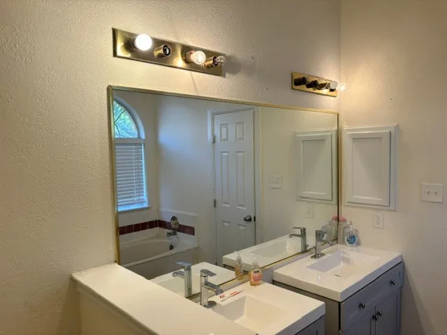 1115 Avatar Drive Grand Prairie, TX 75052