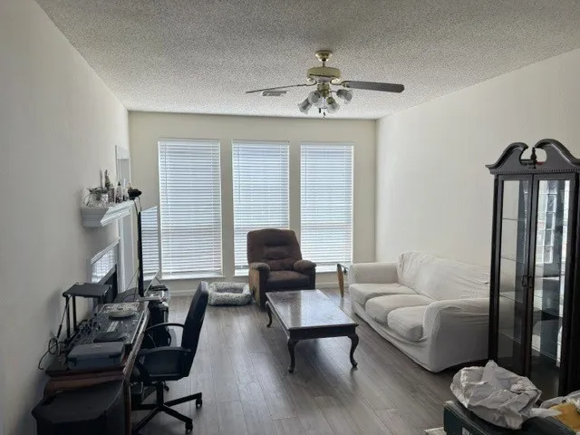1115 Avatar Drive Grand Prairie, TX 75052