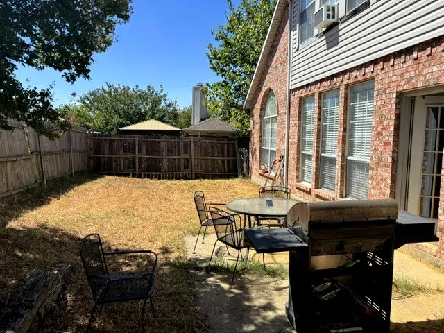 1115 Avatar Drive Grand Prairie, TX 75052